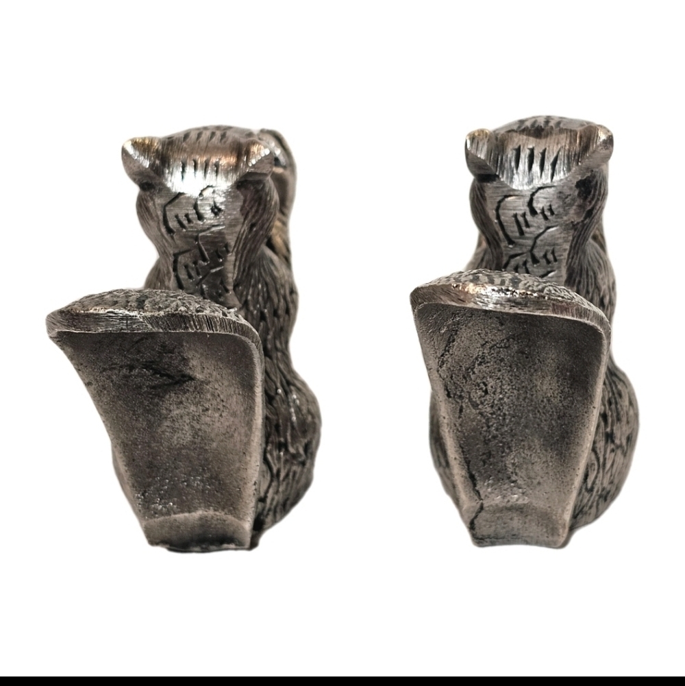 Pair of Heavy Cast Pewter Squirrels Salt and Pepper Shakers Collectible Vintage - Picture 6 of 9